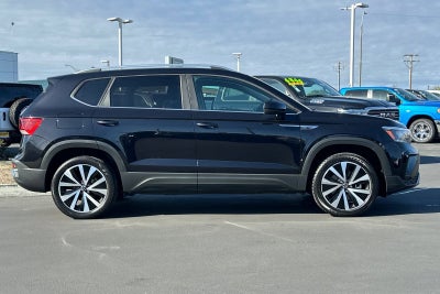 2023 Volkswagen Taos SE