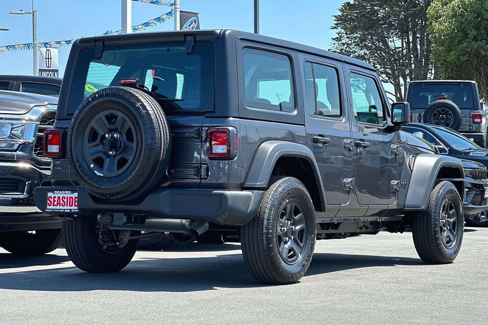 2024 Jeep Wrangler Sport