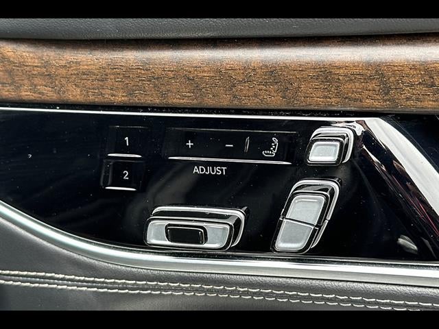 2022 Jeep Grand Wagoneer Series II