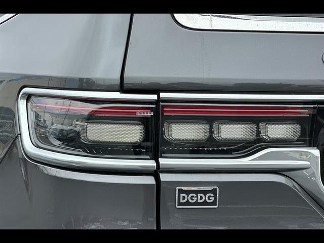 2022 Jeep Grand Wagoneer Series II