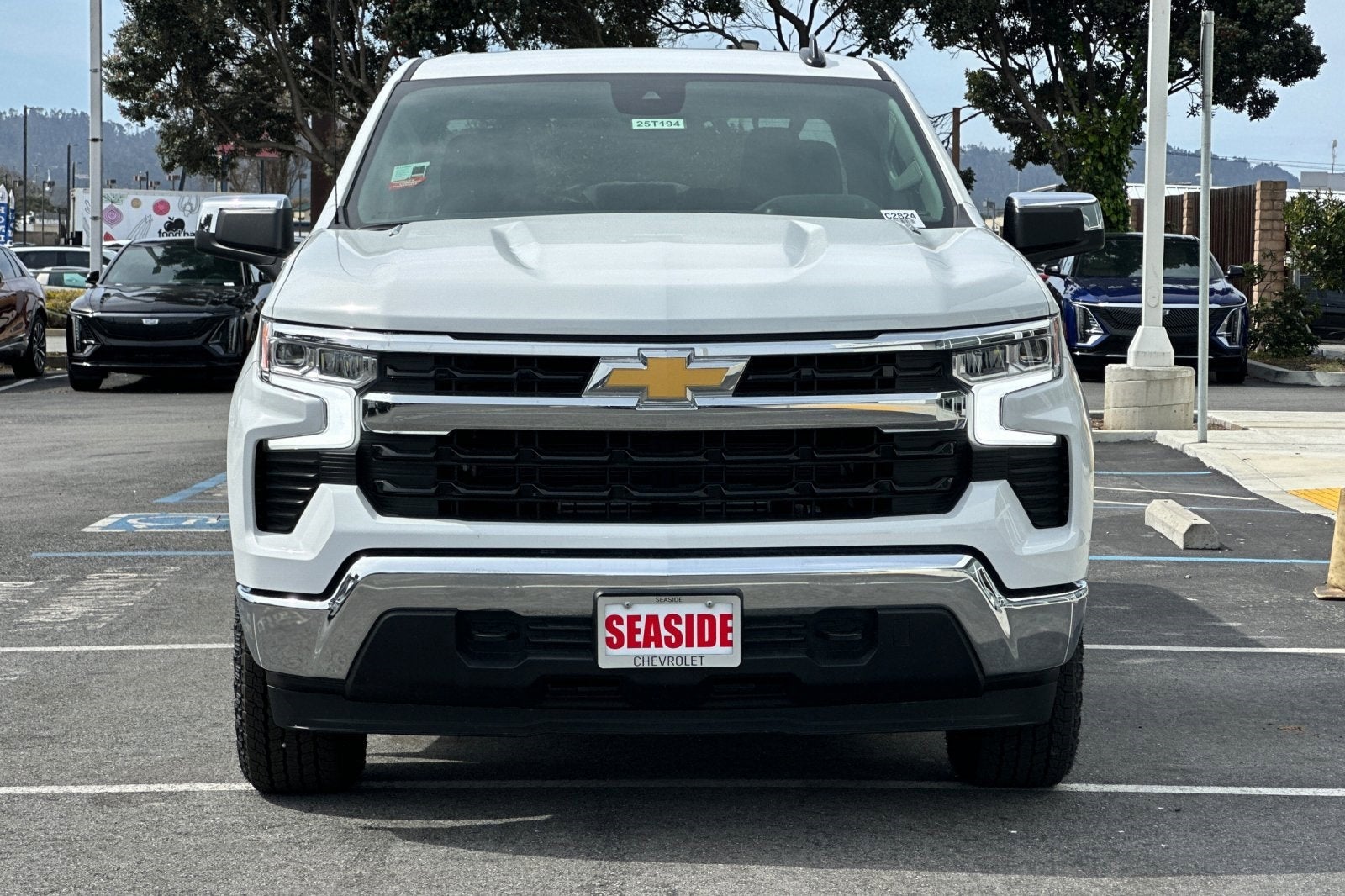 2025 Chevrolet Silverado 1500 LT (2FL)