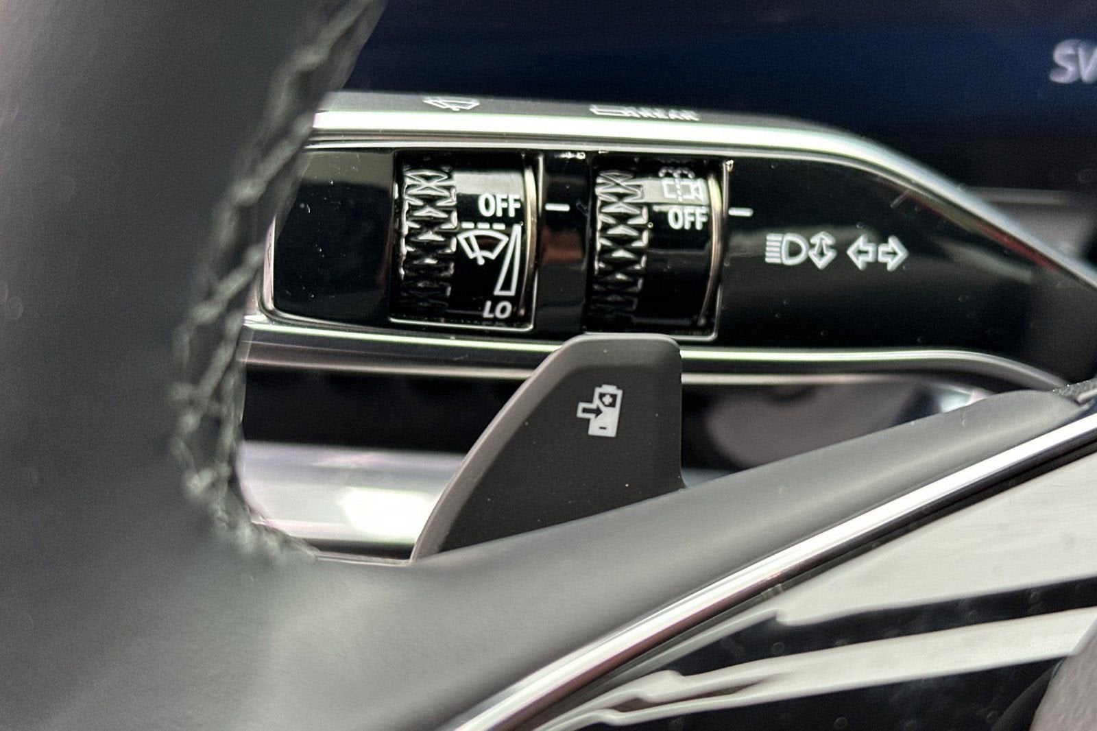 2025 Cadillac LYRIQ Sport 2