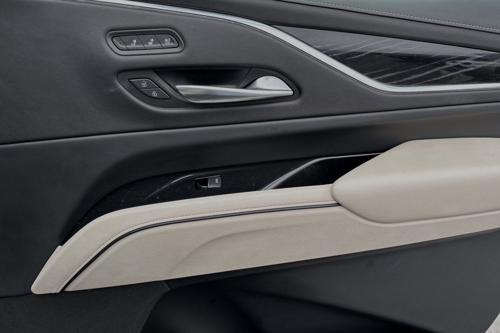 2023 Cadillac Escalade ESV Sport