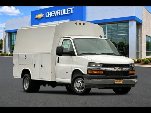 2026 Chevrolet Express Cutaway 3500 1WT