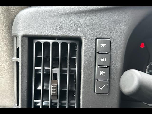 2026 Chevrolet Express Cutaway 3500 1WT
