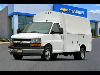 2026 Chevrolet Express Cutaway 3500 1WT