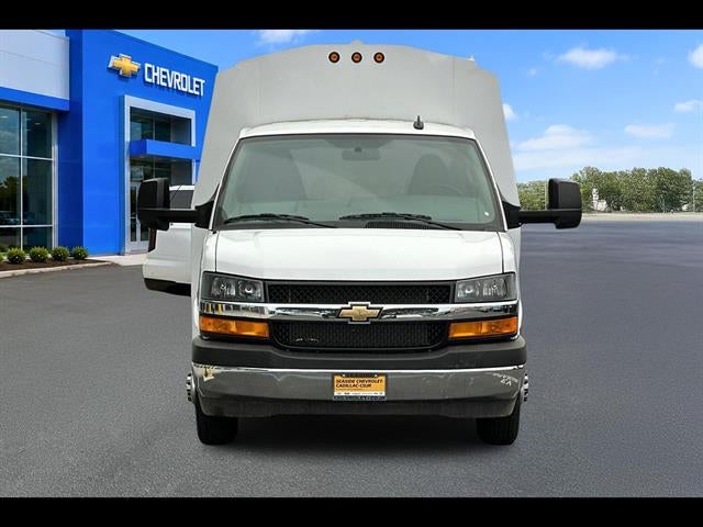 2026 Chevrolet Express Cutaway 3500 1WT
