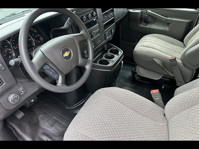 2026 Chevrolet Express Cutaway 3500 1WT