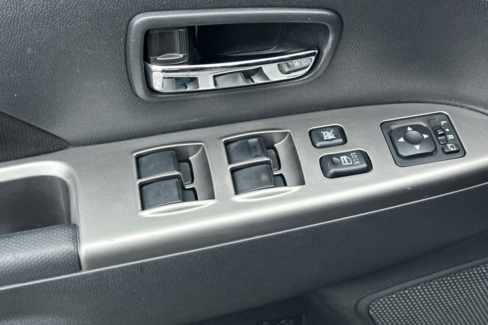 2020 Mitsubishi Outlander Sport SE 2.0