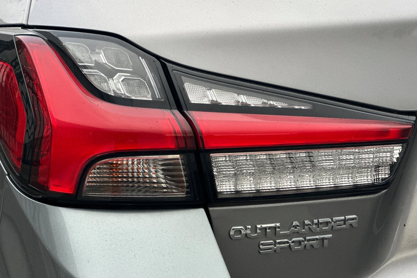 2020 Mitsubishi Outlander Sport SE 2.0