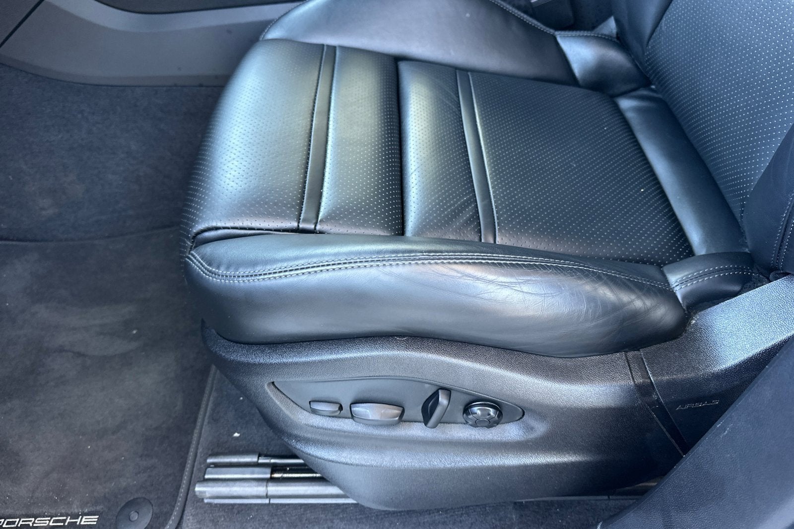 2023 Porsche Cayenne S