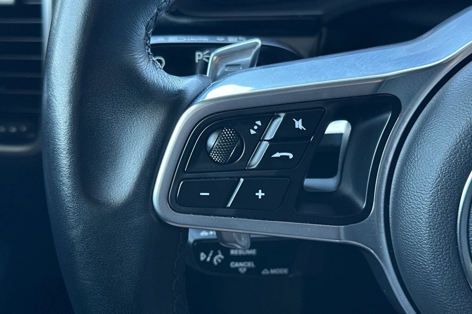 2023 Porsche Cayenne S